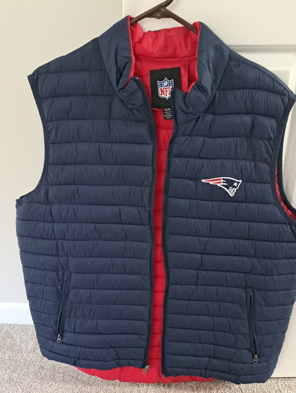 NFL New England Patriots Men's Navy and Red Puffer Vest